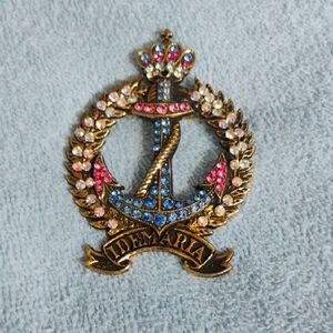 Idemaria Anchor Brooch with Rhinestones